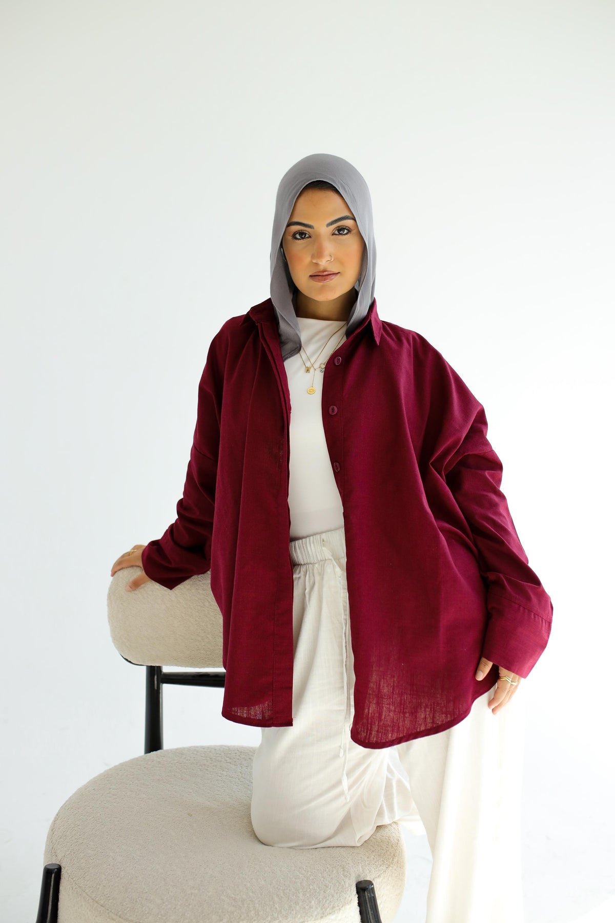 Oversized linen shirt in Burgundy