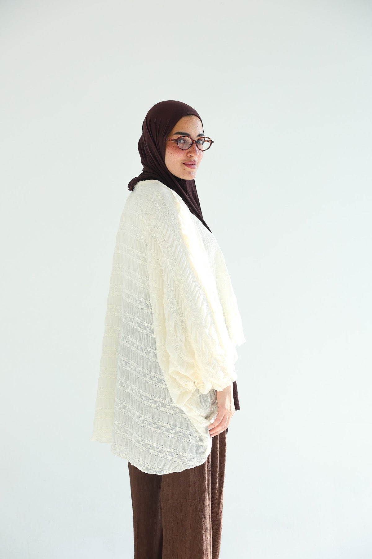 Mila blouse white side